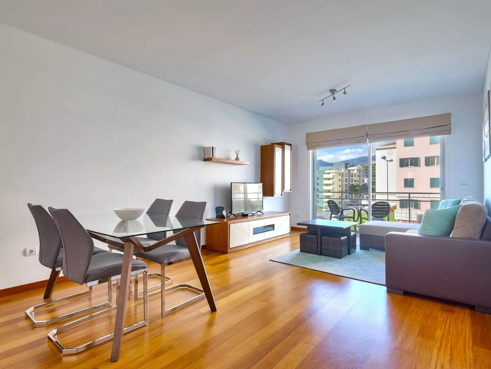 Blu Sky Wohnung-Image-tags.info