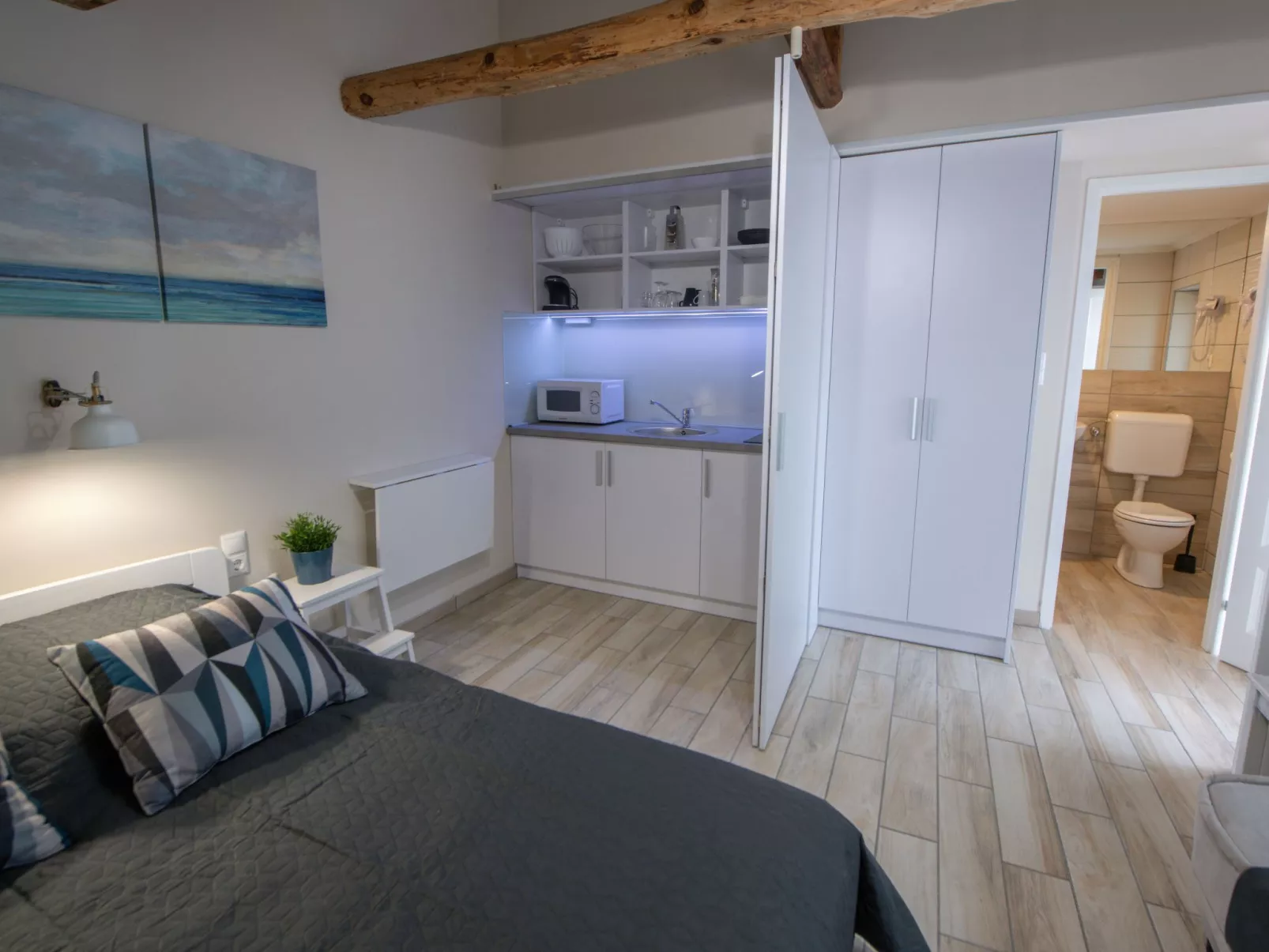 Charmantes Appartement Caesar mit Terrasse-Inside