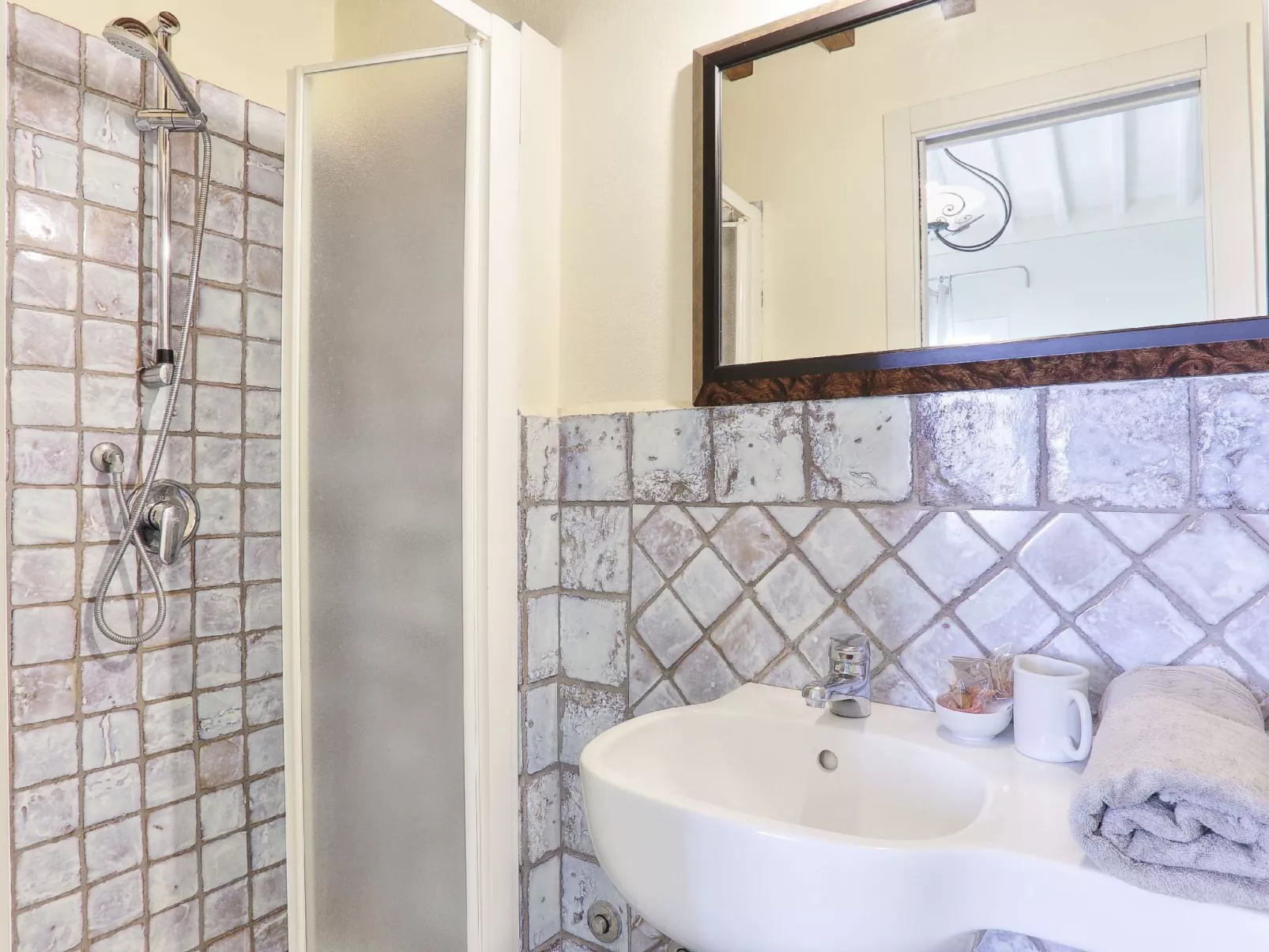 Villa 'La Canonica' mit Gemeinschaftspool-Dedans