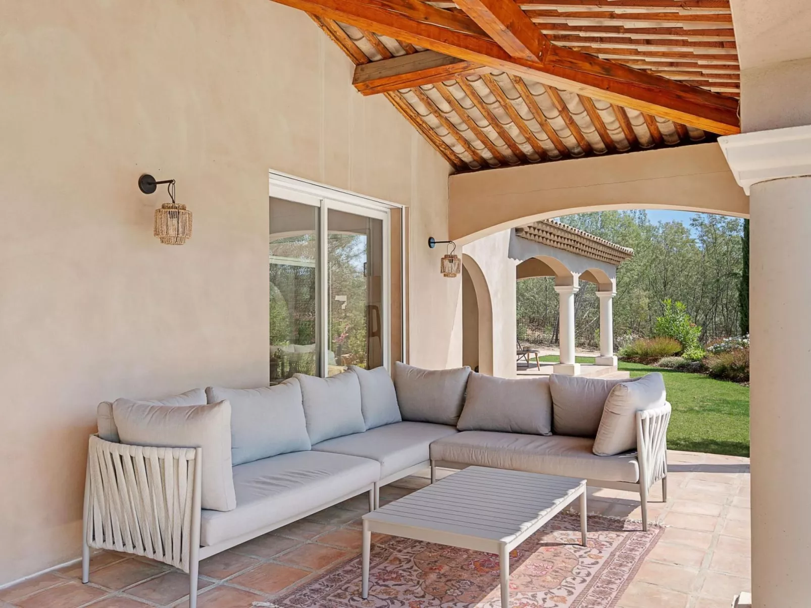 Villa Grimaud Strand-Drinnen