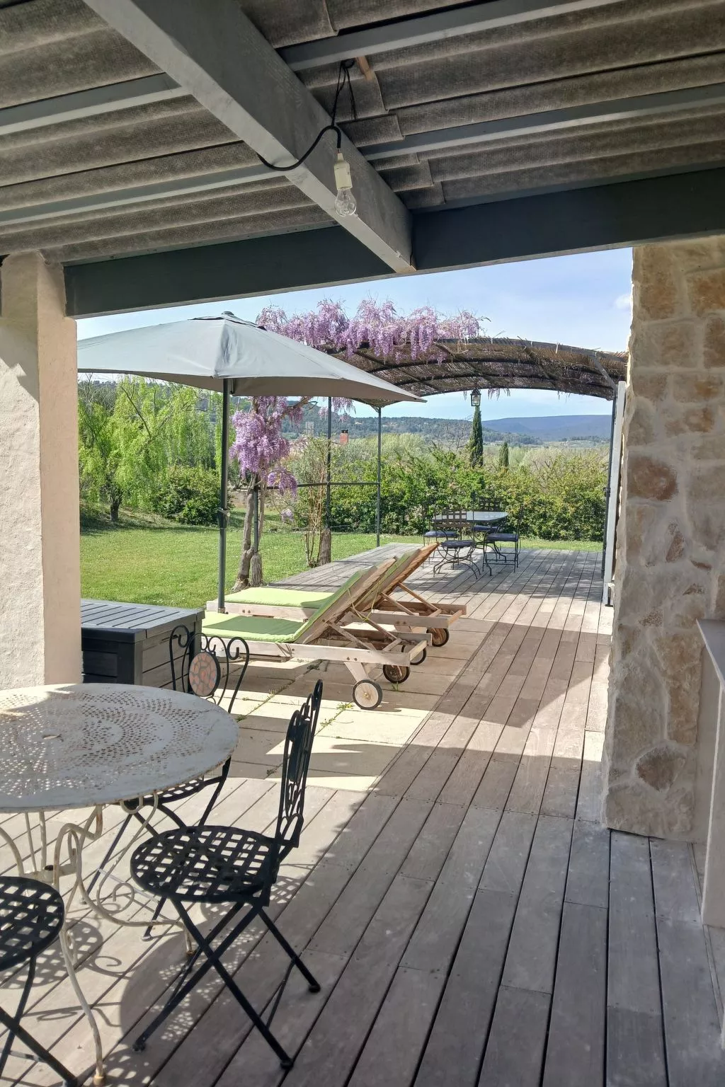 Provenzalisches Ferienhaus mit Charme auf dem Land mit Pool-Outside