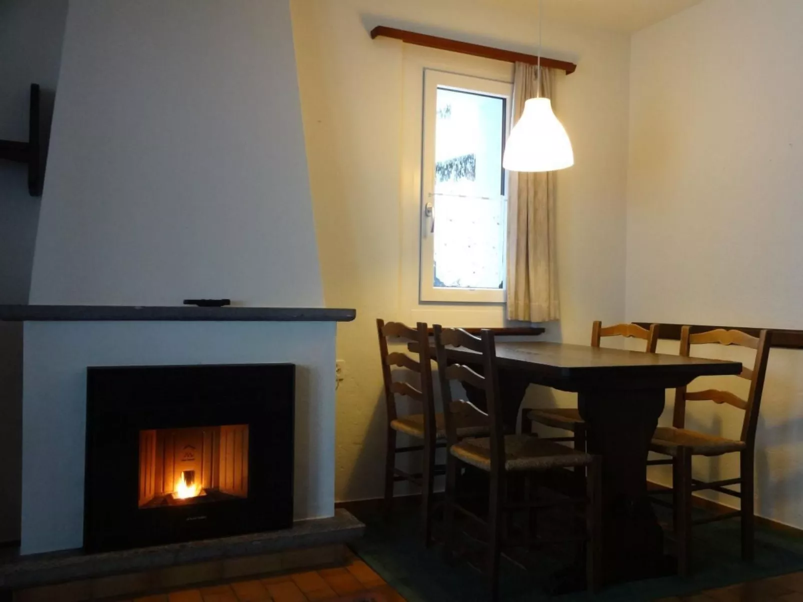 Ökohaus A, Schwimmbad, Garten und Ruhe-Drinnen