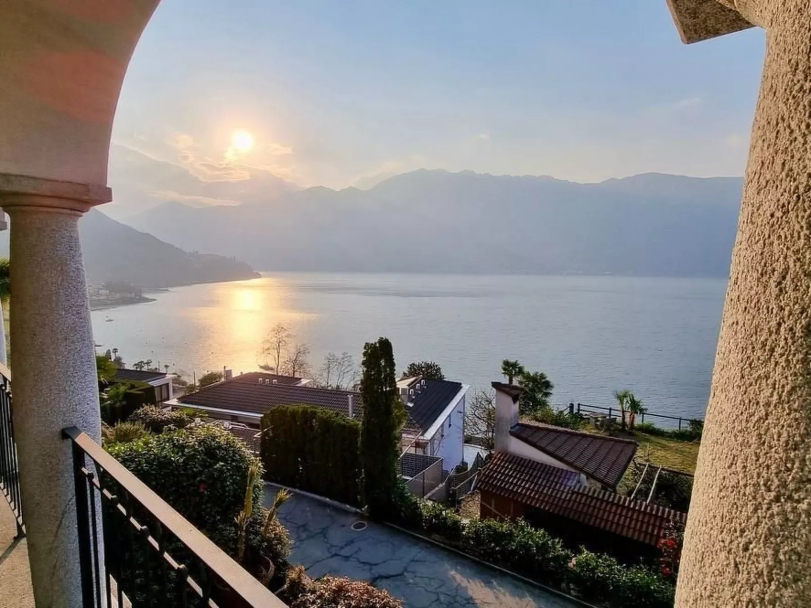 Ferienvilla "Alla Roccia" mit Bergblick-Outside