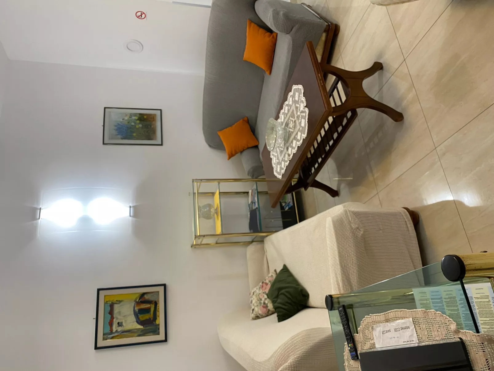 „Kleine Villa Tony“-Drinnen