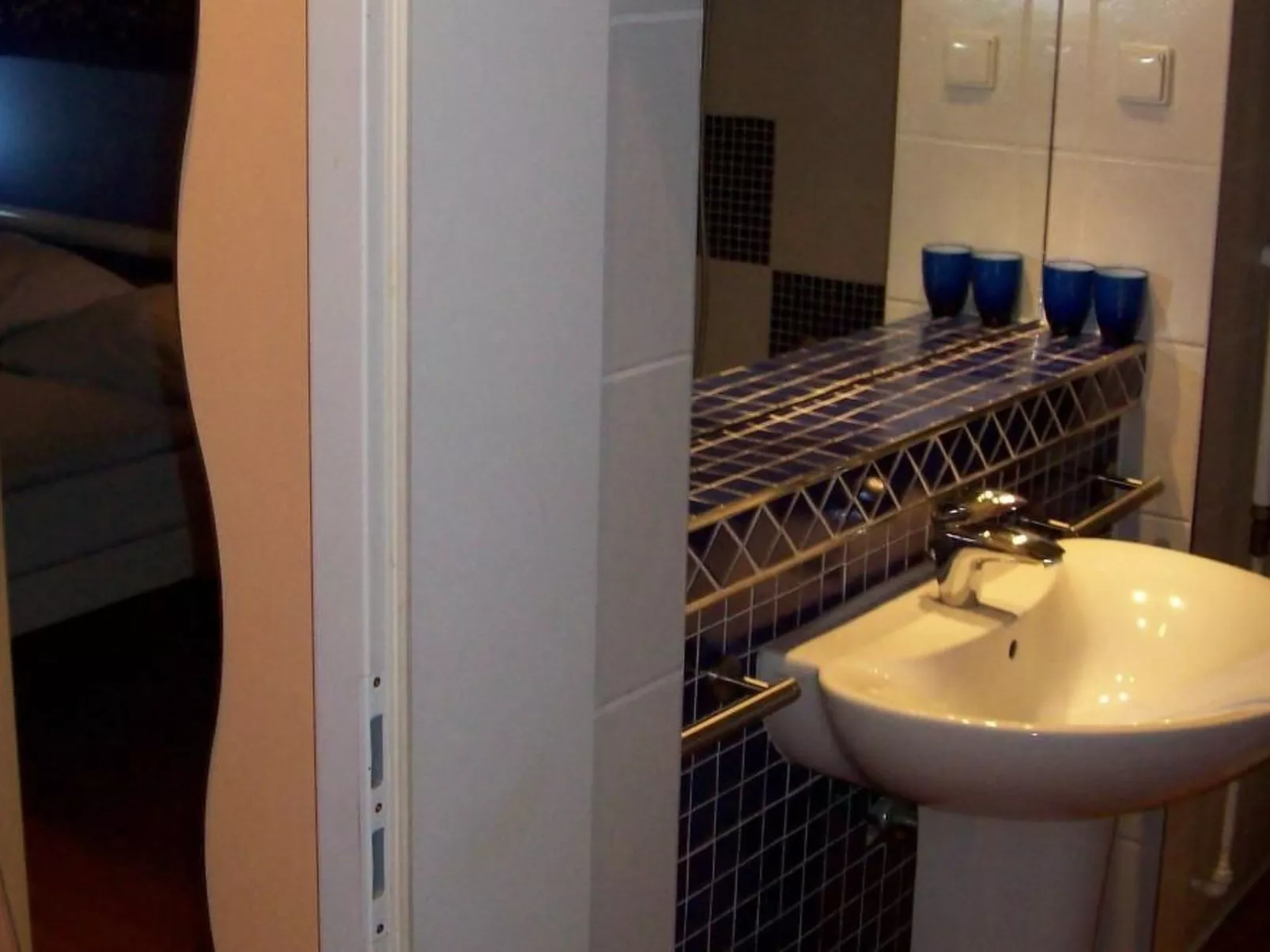 Stylische Ferienwohnung mit Südbalkon in Messenähe-Dedans