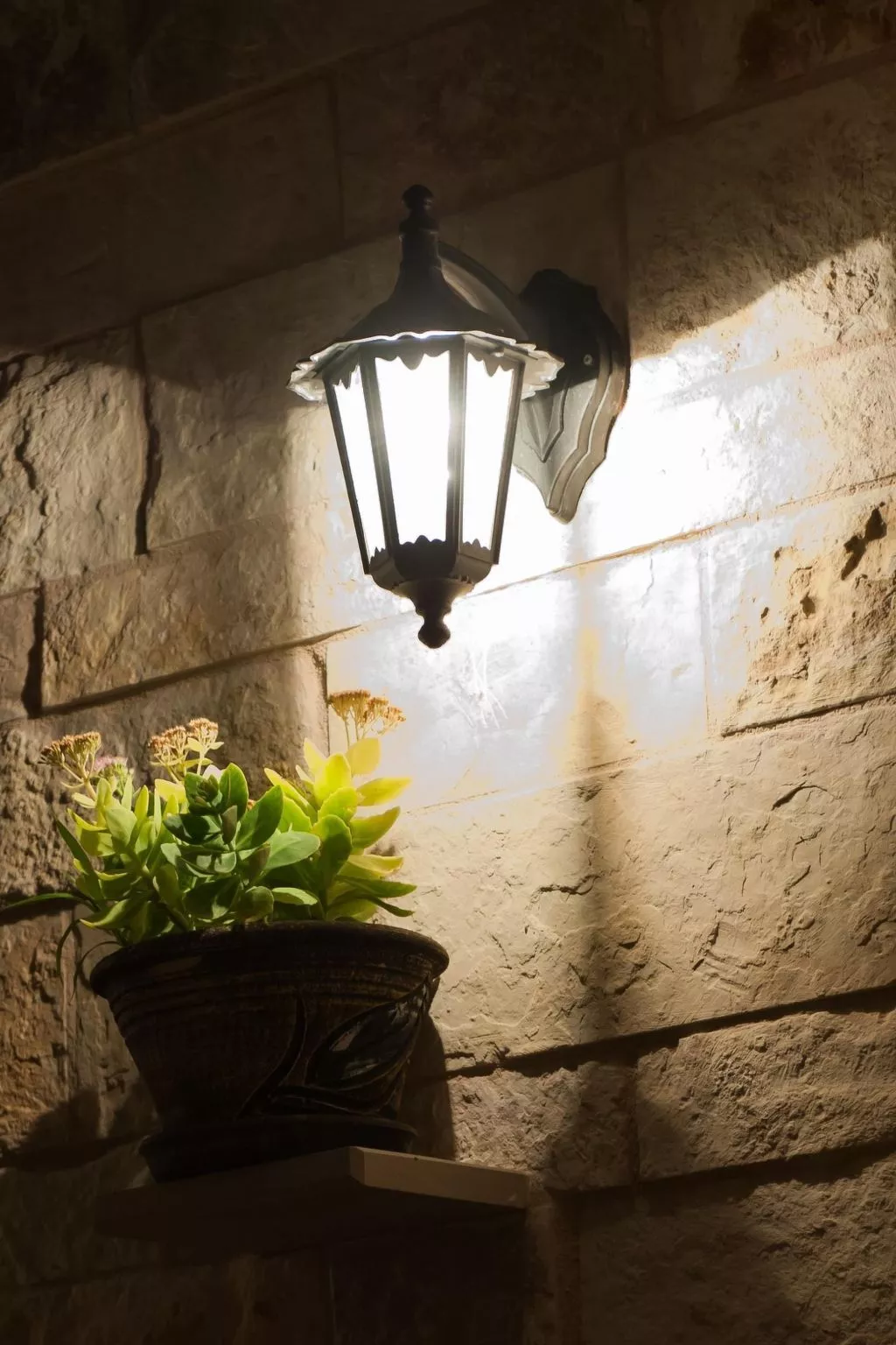 In Panormos mit kleinem Garten,Pool-Inside