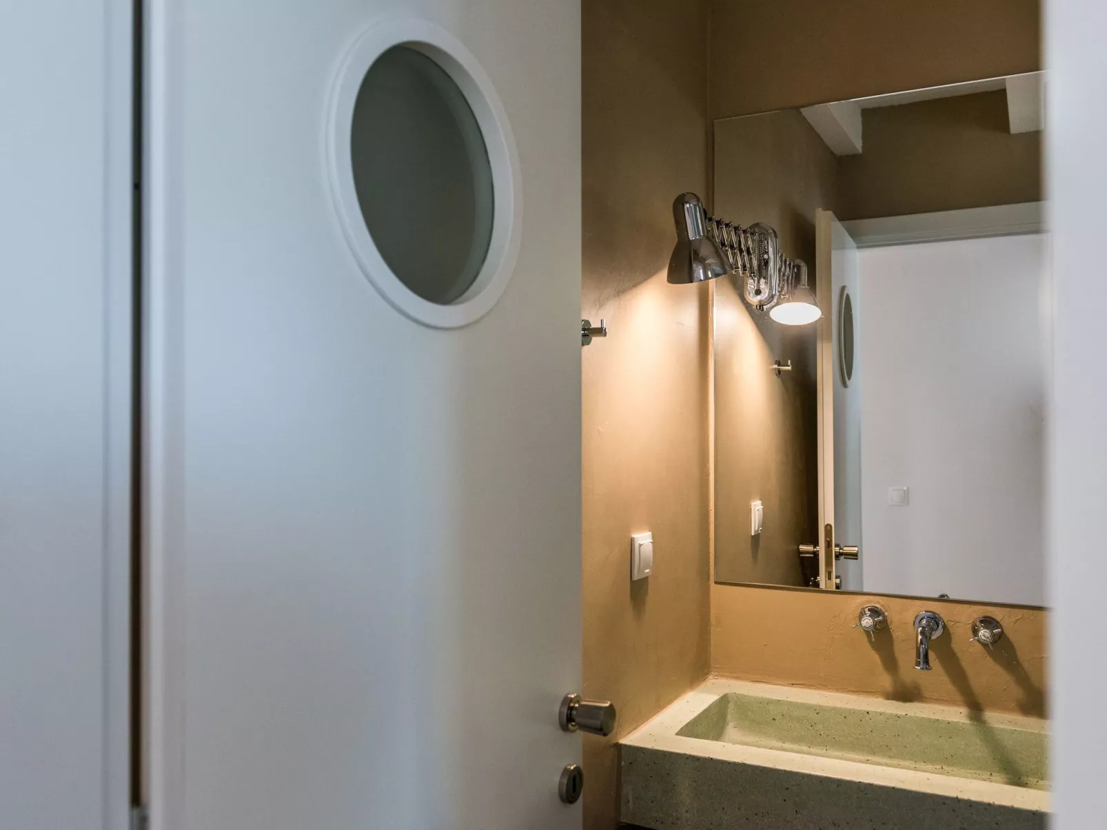 Ferienvilla mit beheiztem Pool und schöner Aussicht-Inside