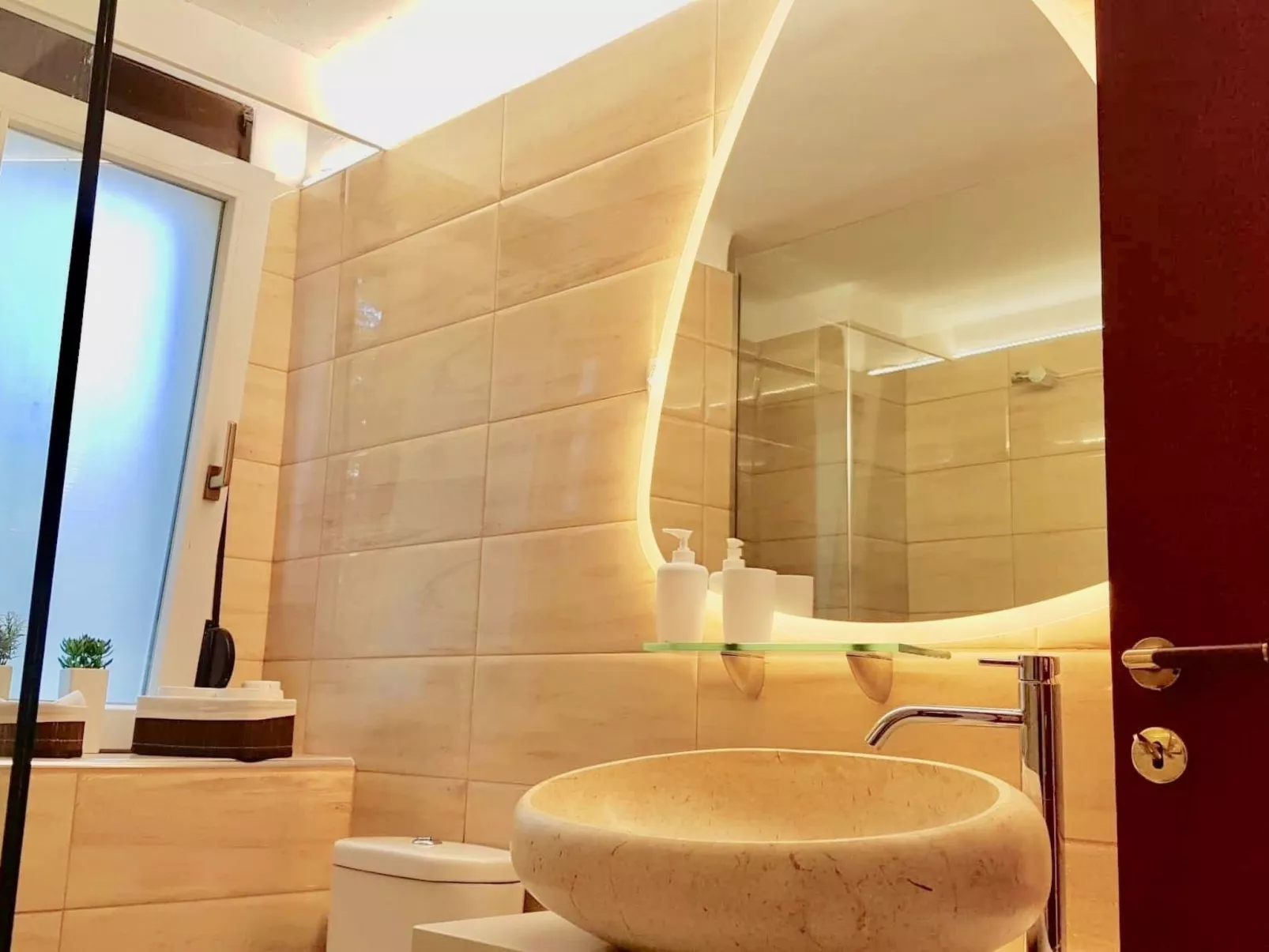 Für 3 Personen ca. 58 m&sup2; in Rhodos-Stadt, Ägäis (Rhodos)-Image-tags.info