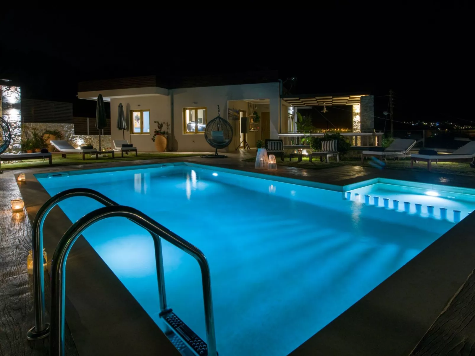 Ferienvilla mit Garten, Grill und Terrasse-Image-tags.info