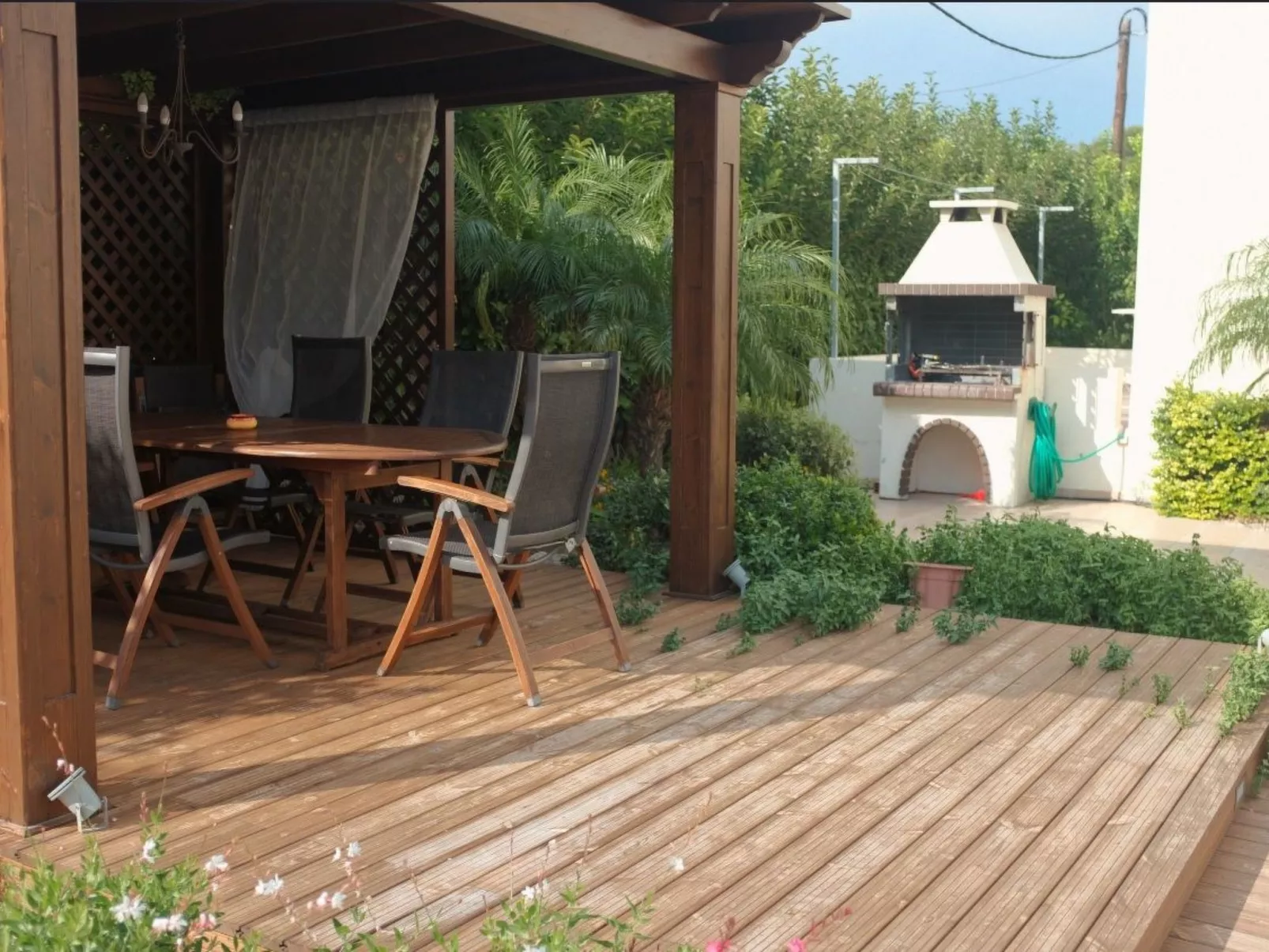 In Sgourou mit Eigenem Balkon-Dehors