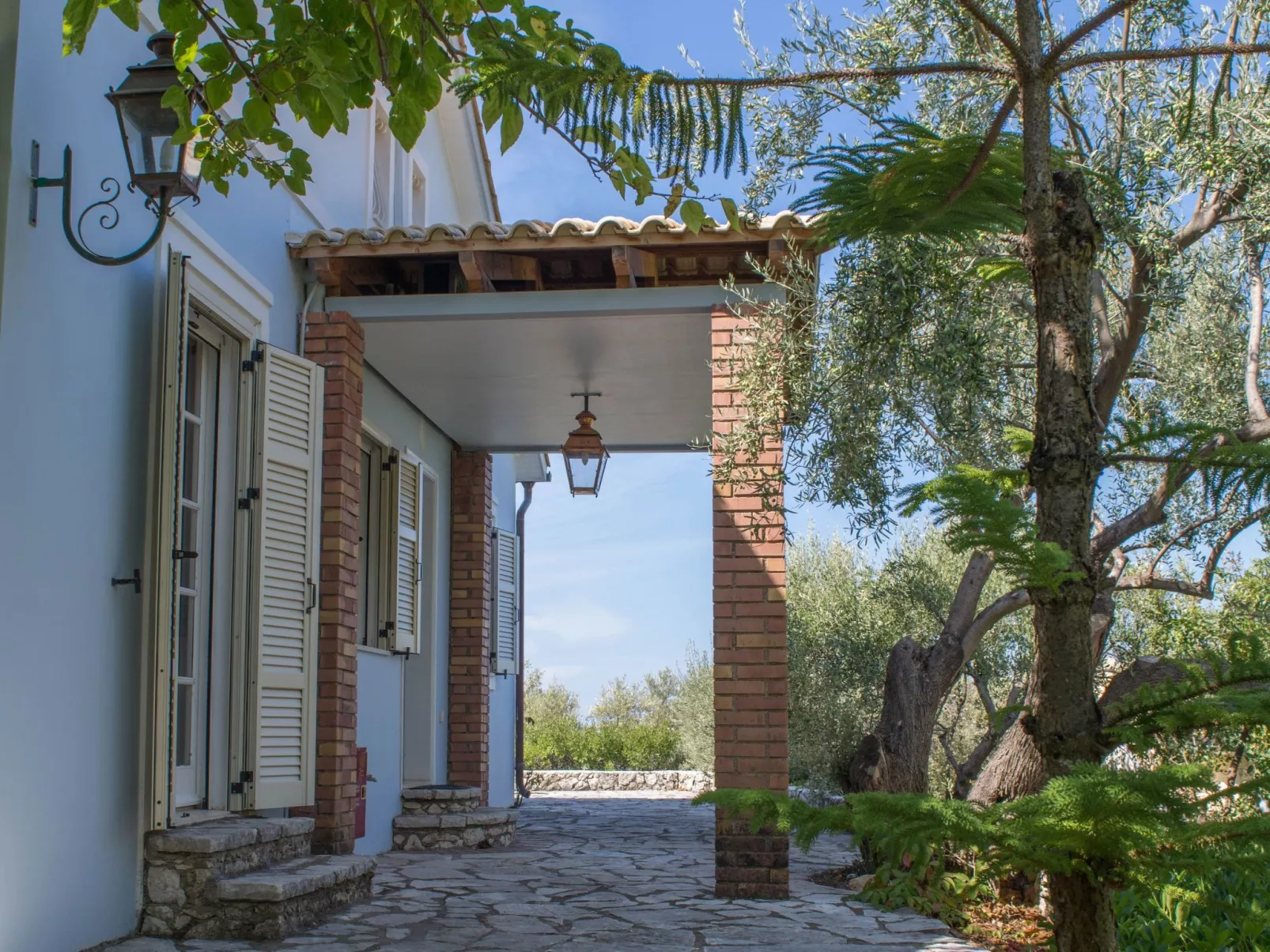 Villa Kiparissi-Inside