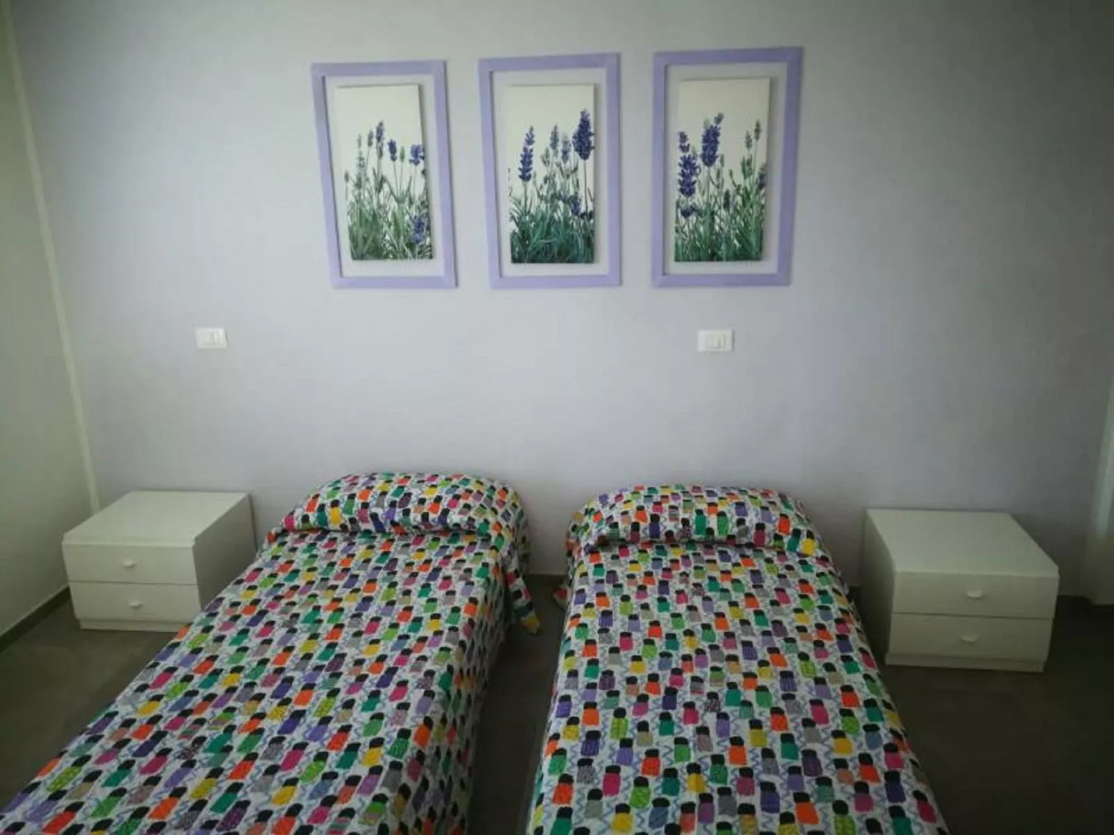 Mit Garten, Grill und Terrasse-Drinnen