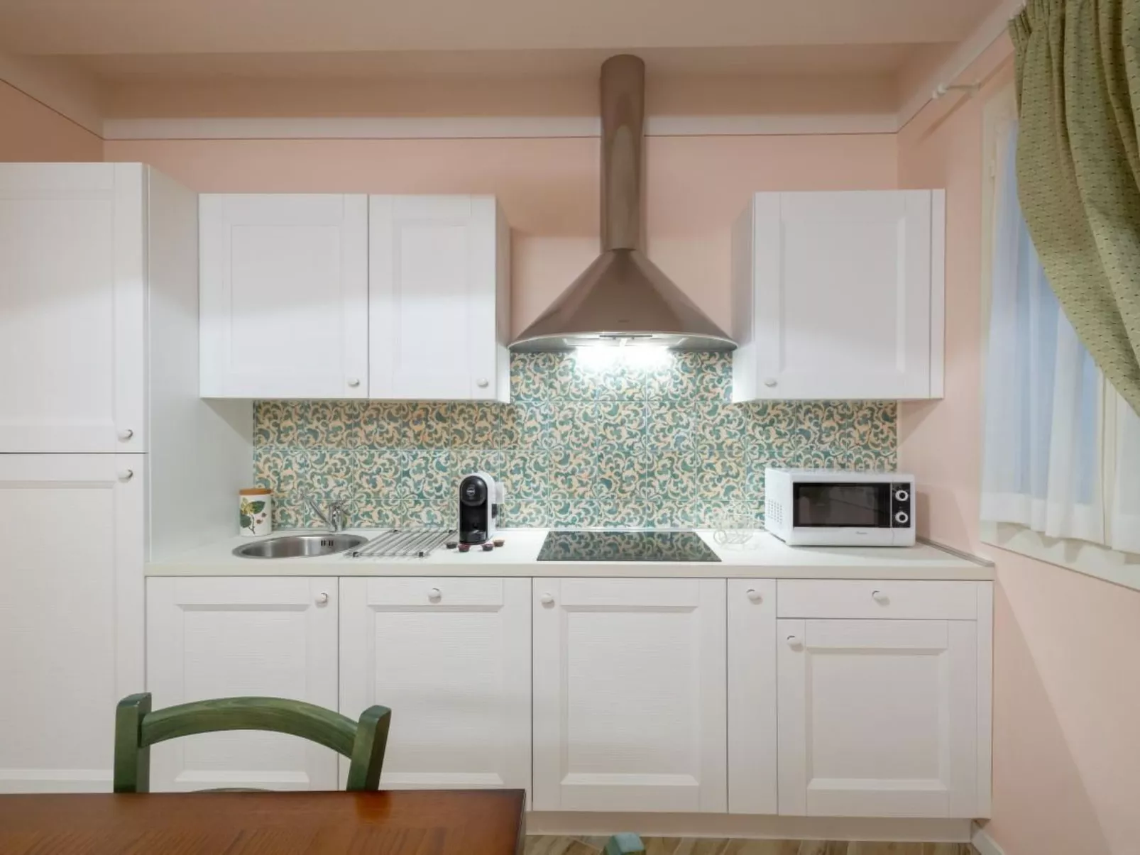 Rosa in der Toskana-Dedans