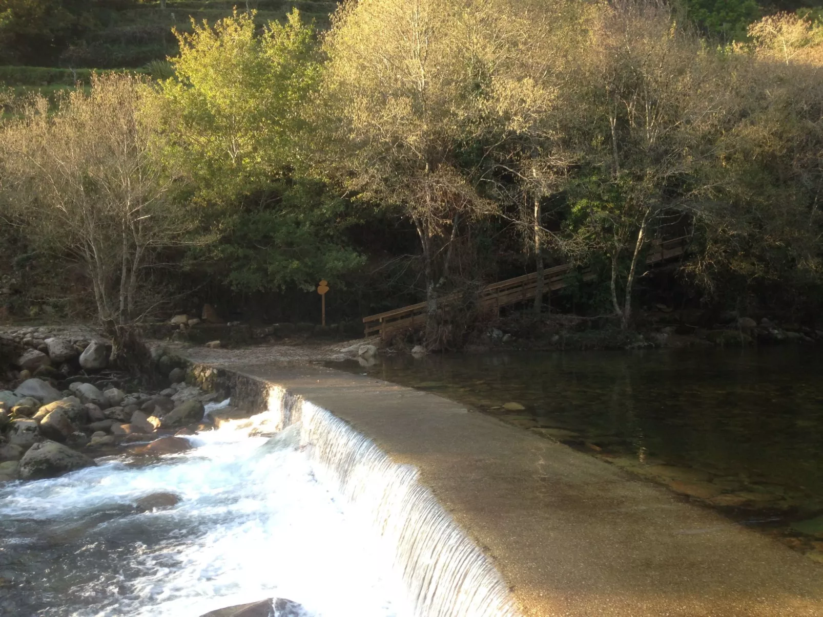 "Großmutters Häuschen" mit überdachter Terrasse-Draußen