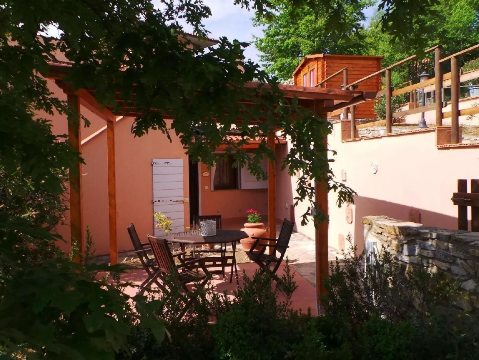 Komfortable und entspannende Wohnung-Draußen