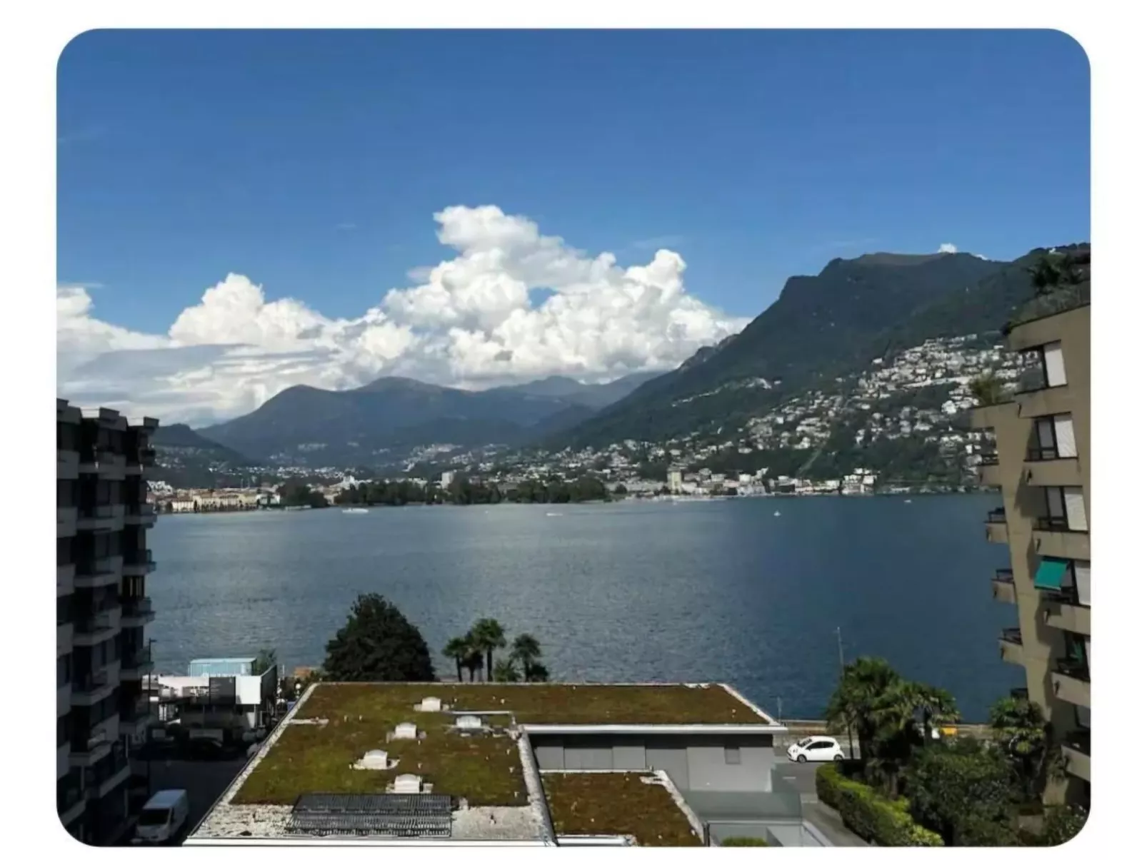 Paradise Lake View-Drinnen