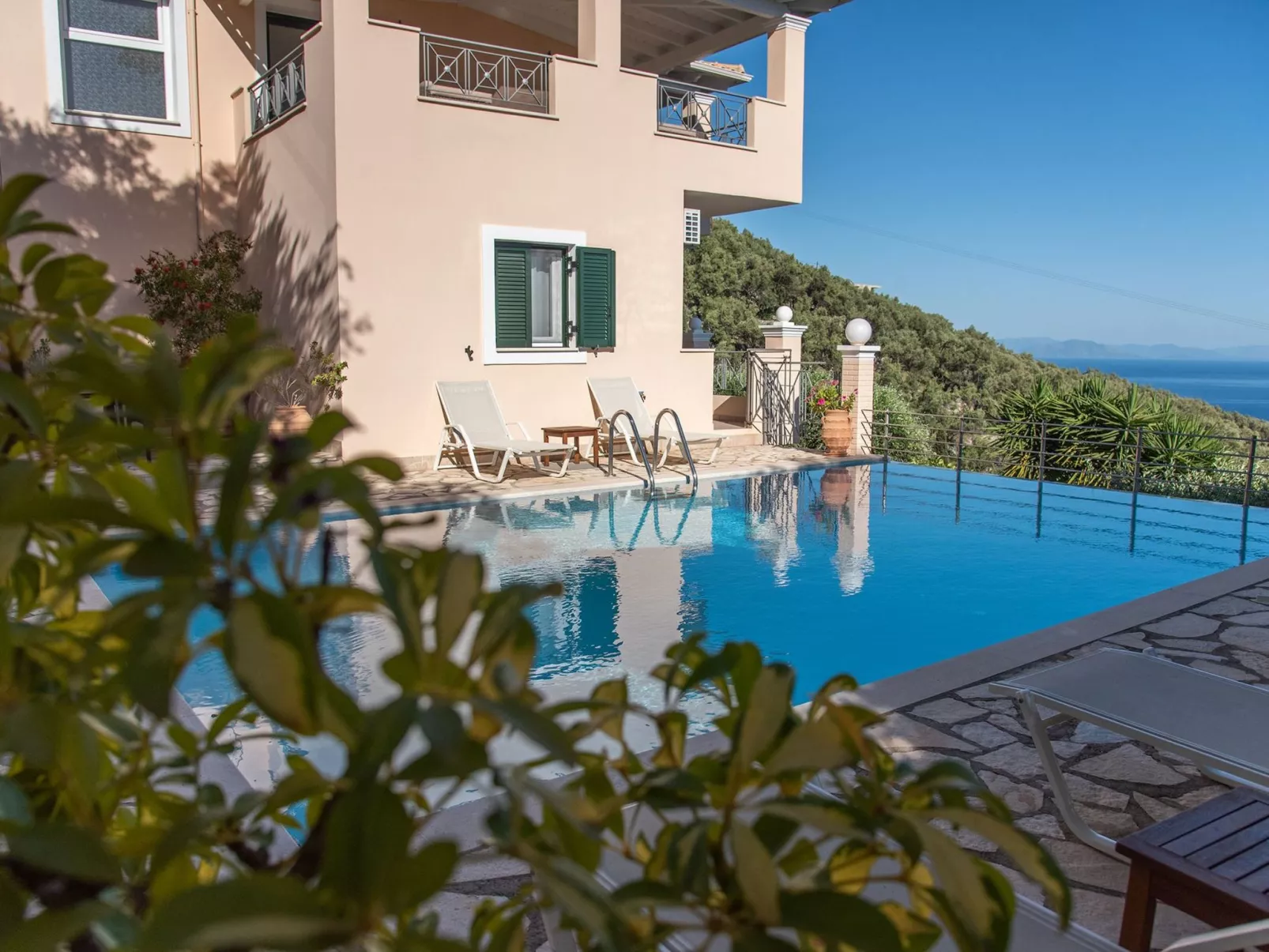 Villa Sotiris mit Pool und herrlichem Meerblick-Inside