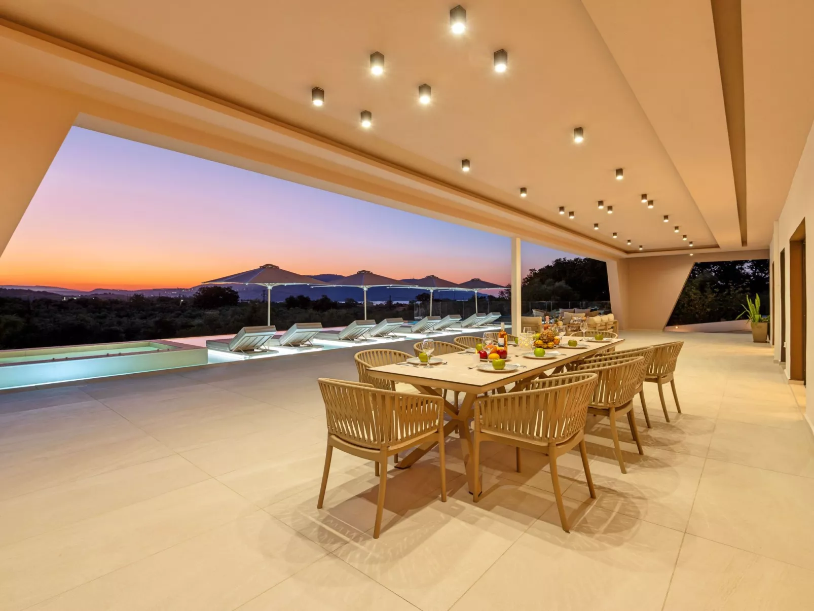 Celestial Villa Privater Pool und Jacuzzi-Inside