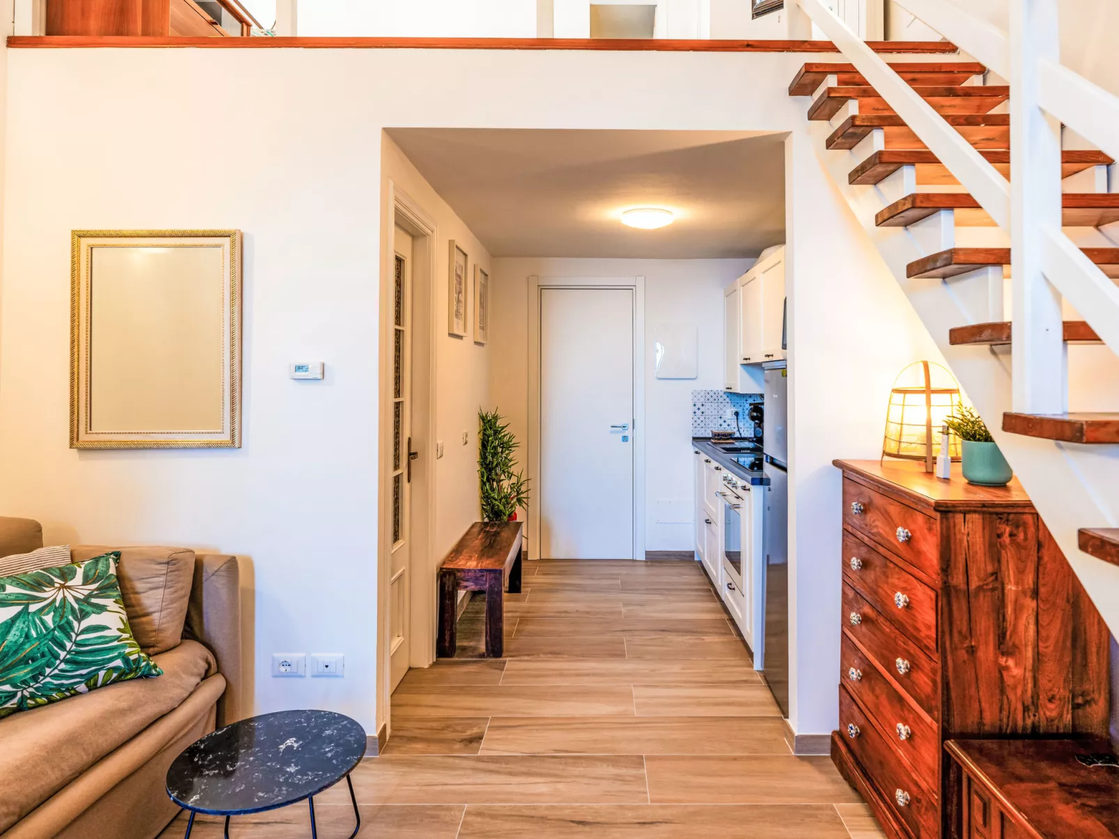 Beautiful Seaview-Dedans