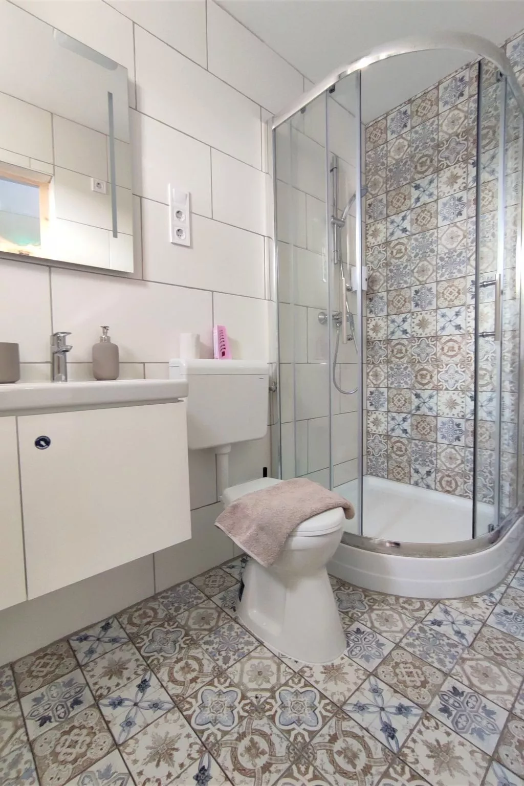 In Fertőrákos mit Garten, Terrasse und Grill-Inside