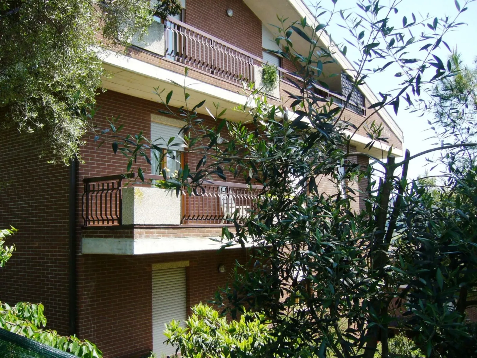 NICE LITTLE FLAT IN THE  GREENERY  IN PERUGIA-Dehors