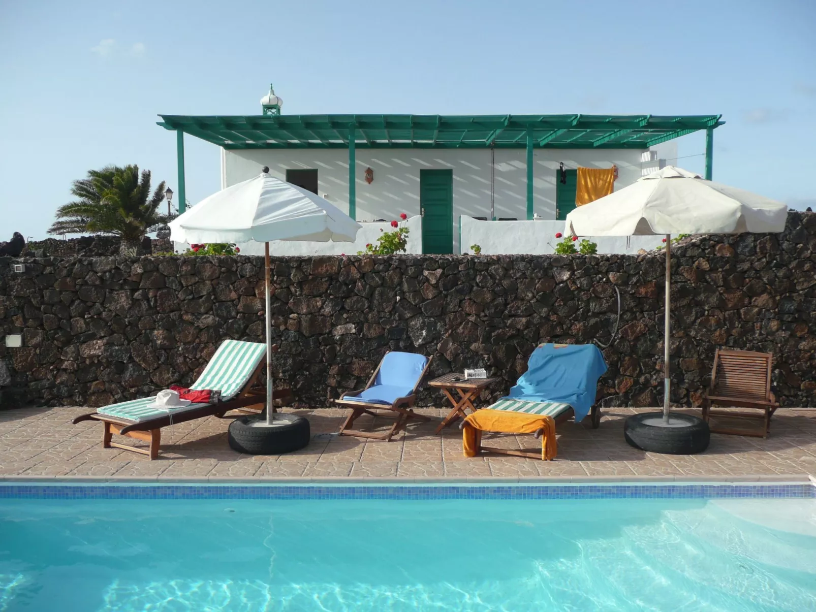 Finca mit Pool und herrlichem Meerblick-Outside