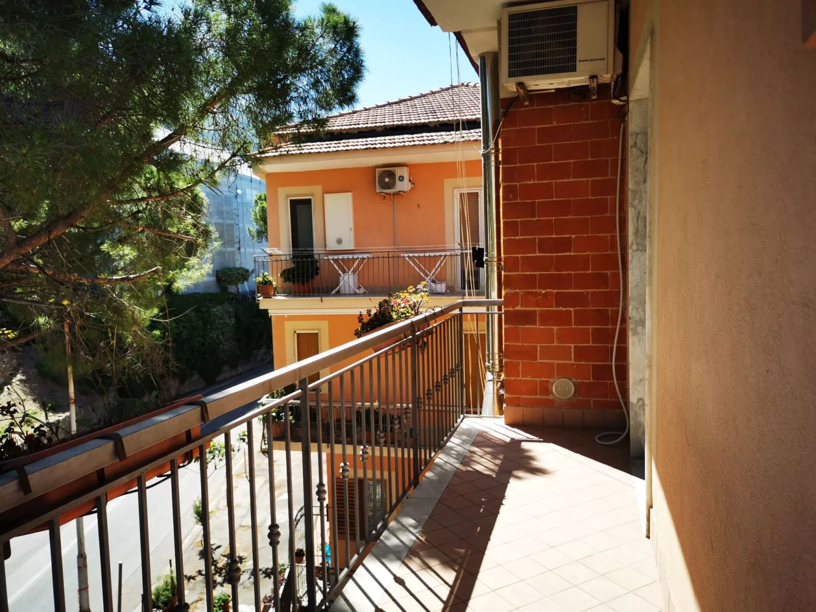 Meditheia von Holiday World-Image-tags.info