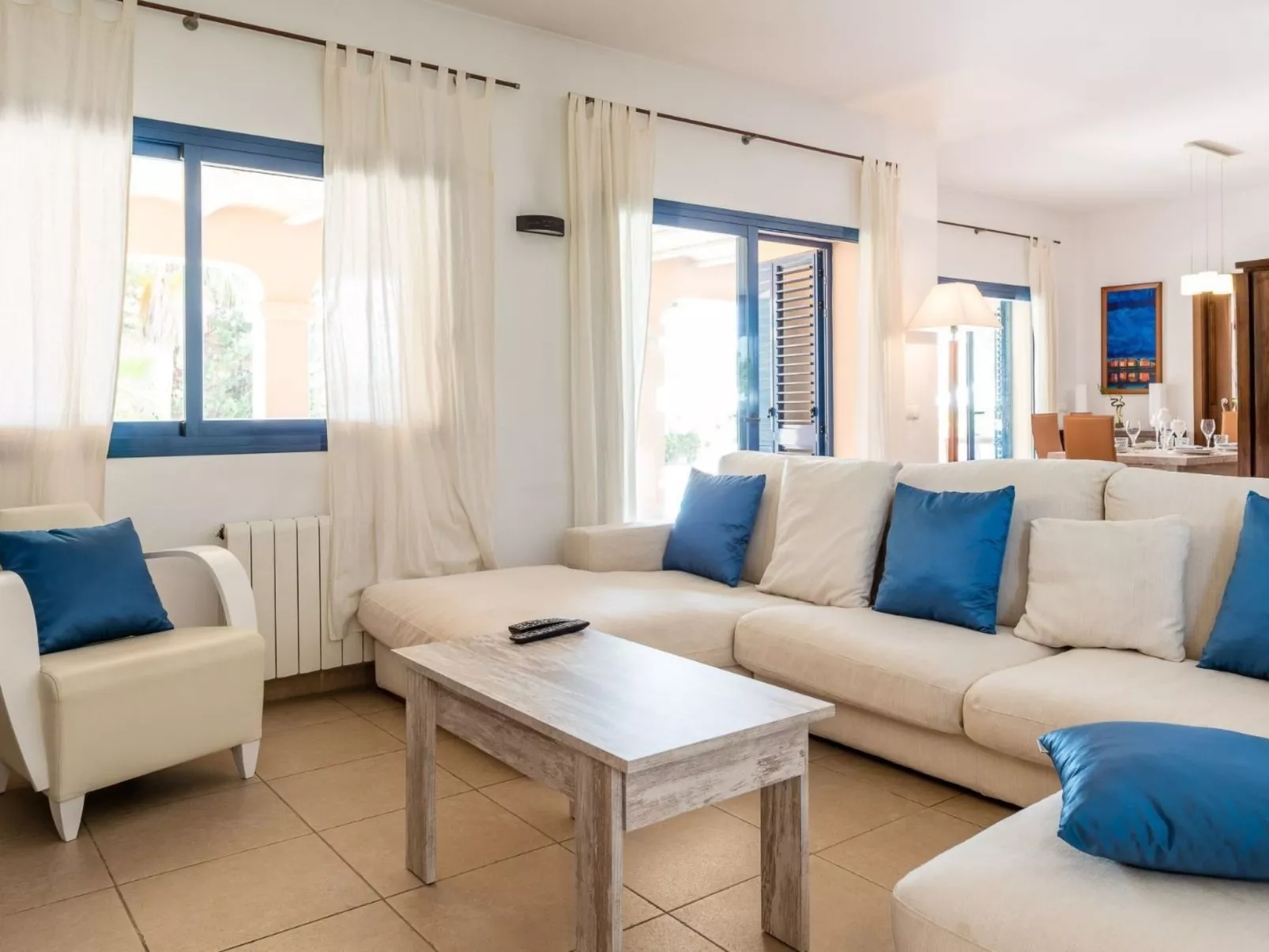 Villa in der Nähe des Zentrums und des Meeres-Drinnen