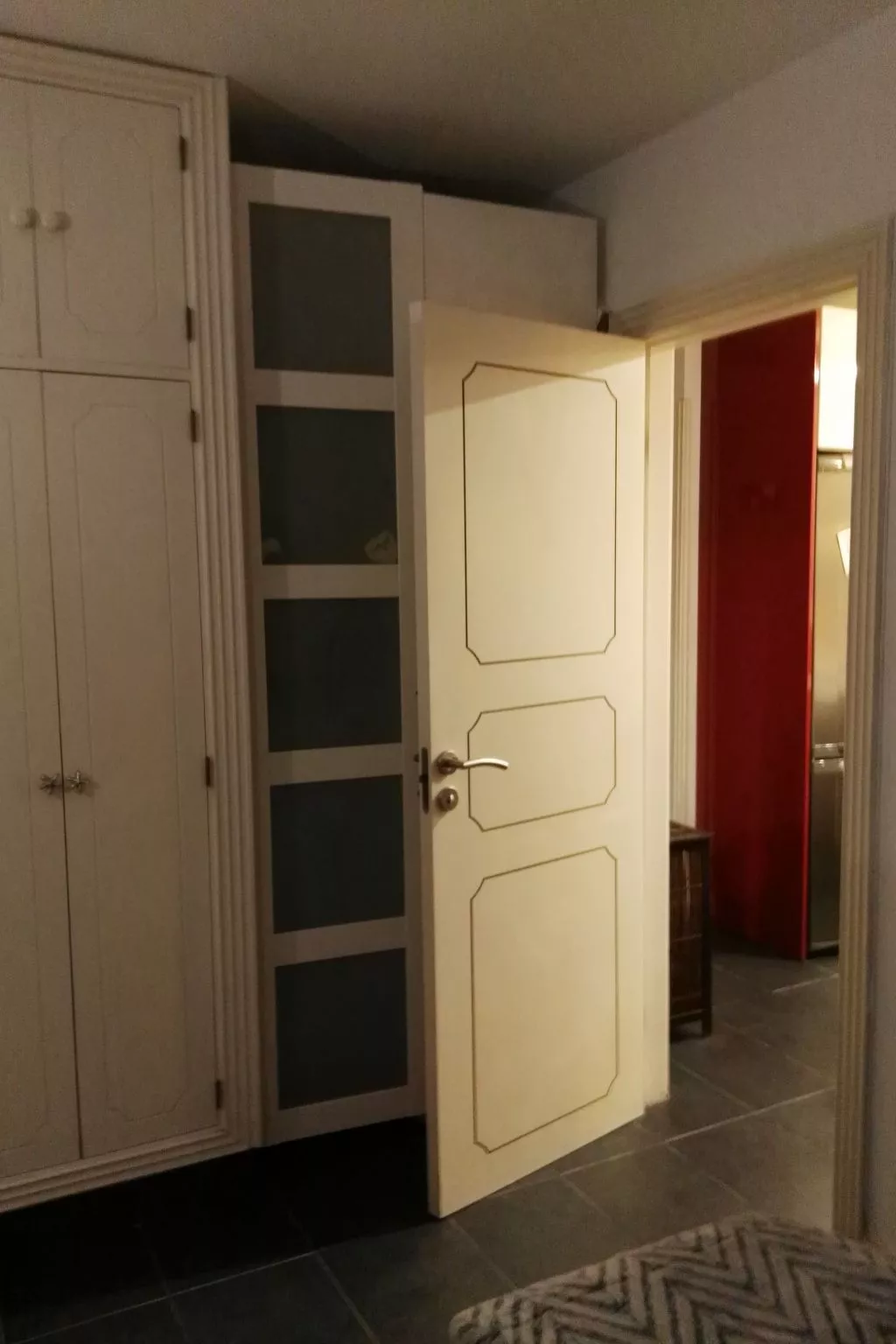 Appartement mit Balkon in einem Komplex mit Gemeinschaftspool am Meer-Drinnen