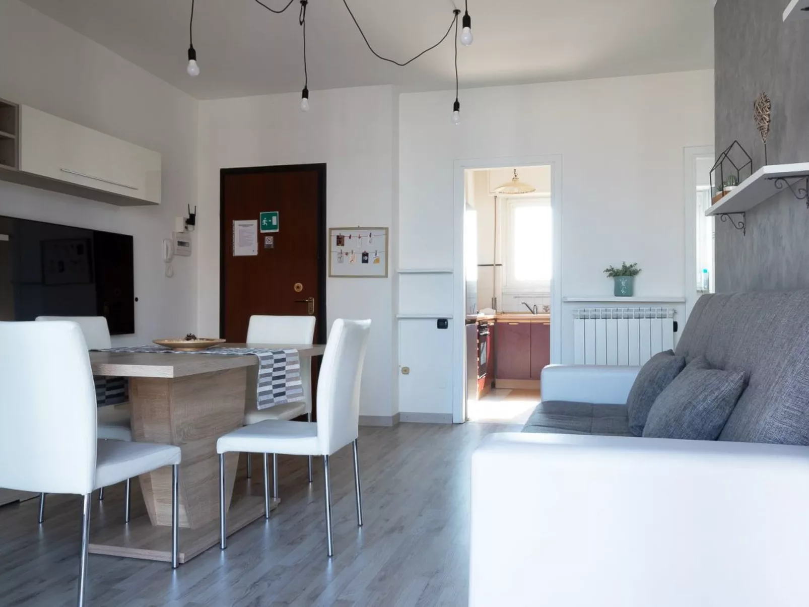 Wohnung 'Il Girasole' Seeblick-Drinnen