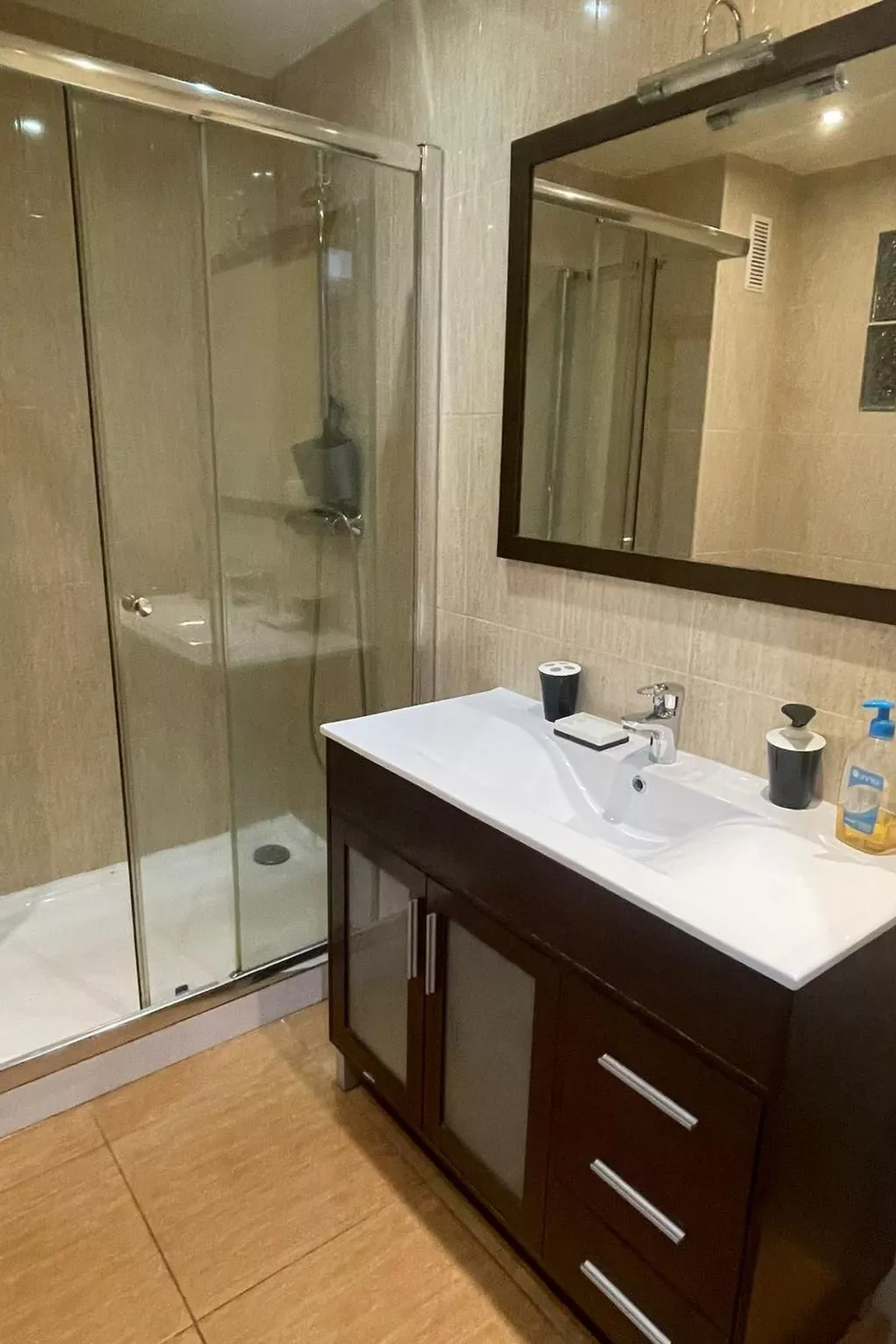 Wohnung "Stockwerk 2" mit Balkon-Image-tags.info