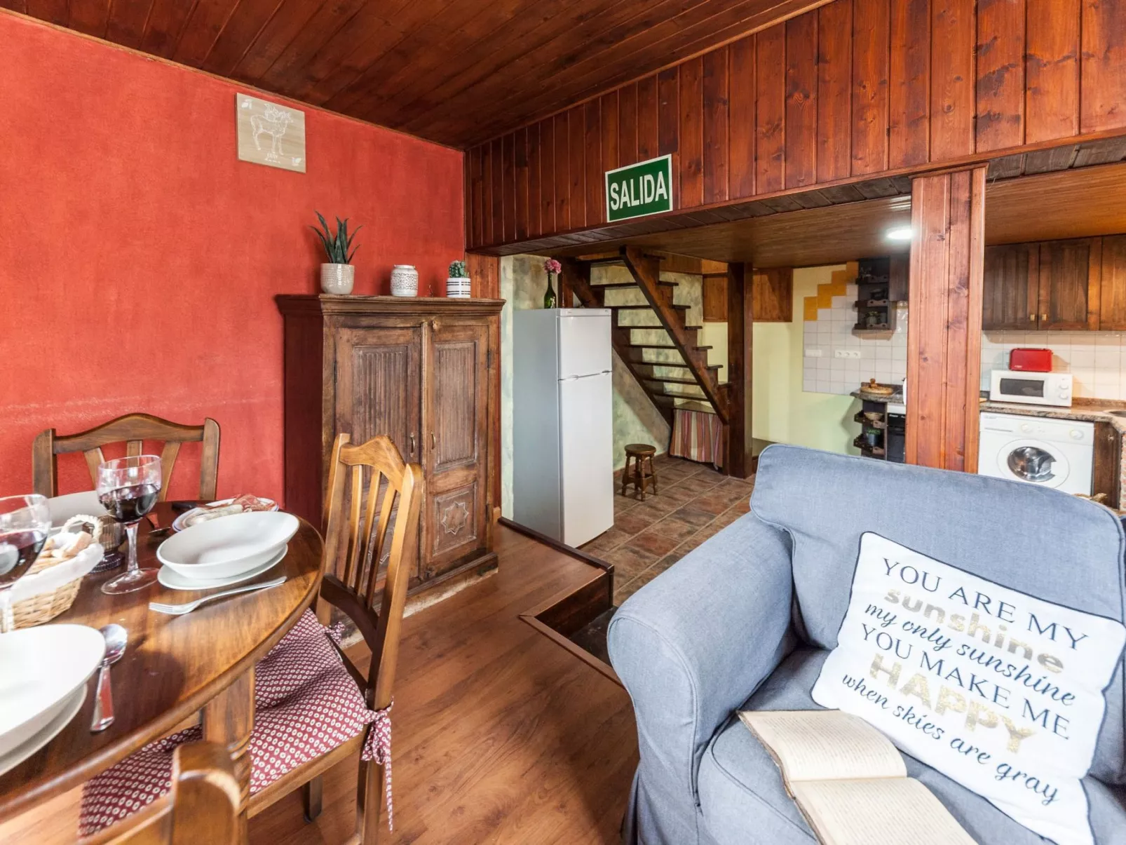 Montegrande, Berghaus in idyllischer Lage-Inside