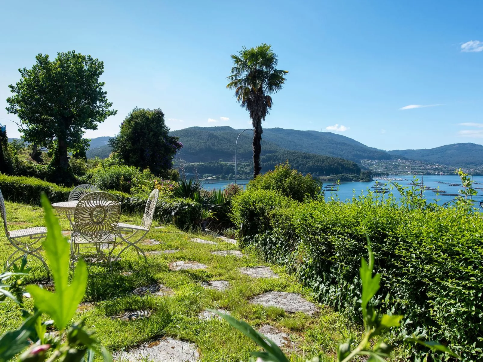 Für 12 Personen und 2 Kinder in Redondela, Costa Verde Spanien (Rías Baixas)-Drinnen