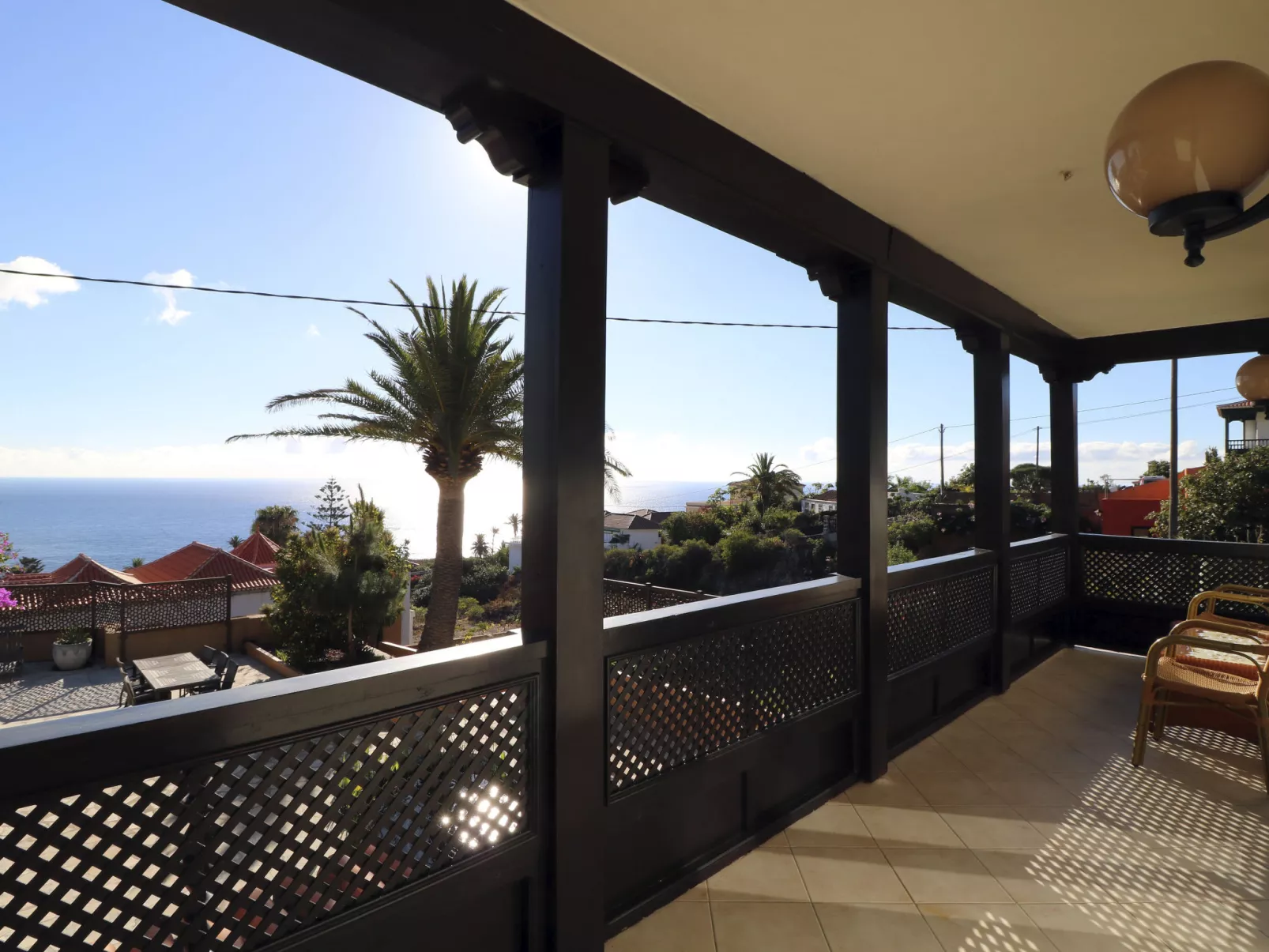 In Breña Baja mit Großer Terrasse-Outside