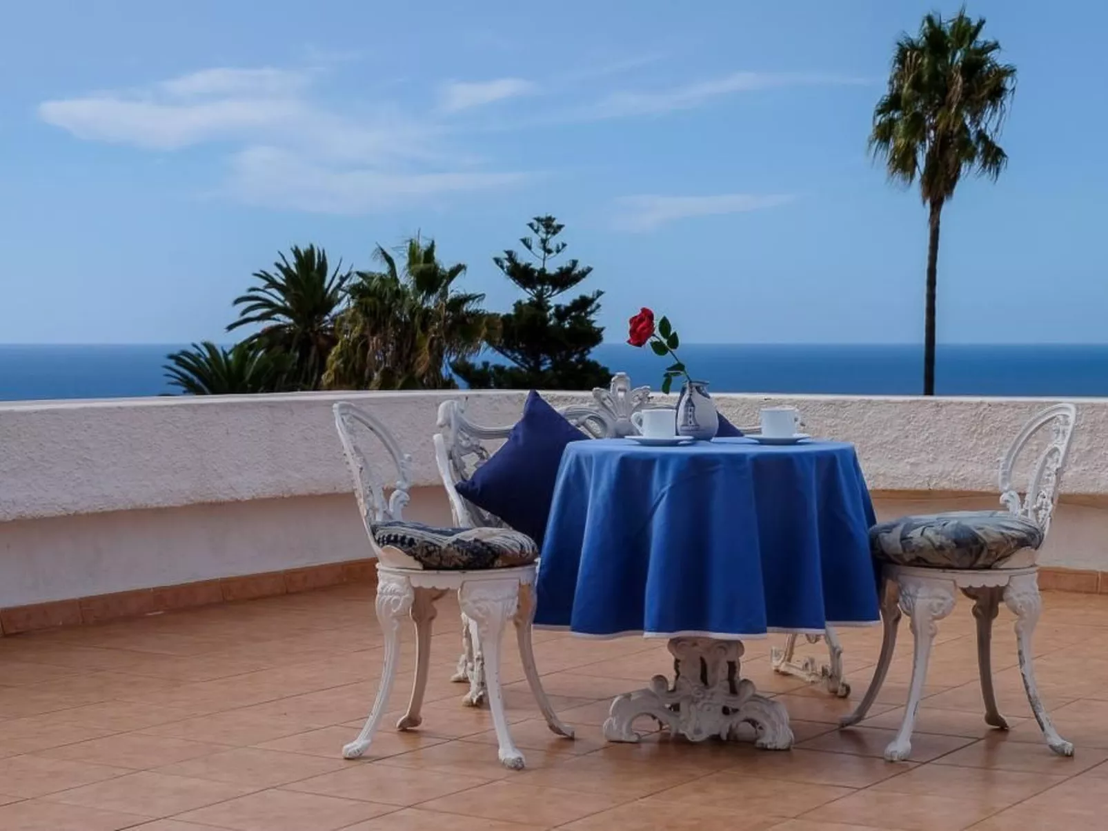 Strandnahes Haus mit Terrasse zum Sonnenuntergang - Outside