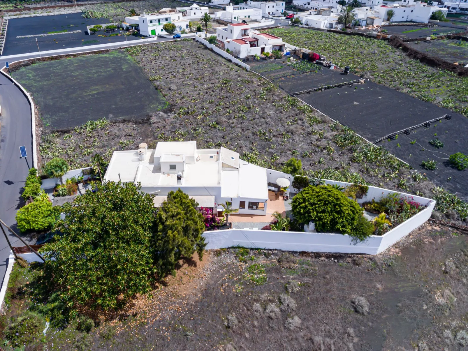 Secret Garden Villa - ländlicher Boutique-Rückzugsort, private tropische Gärten-Outside