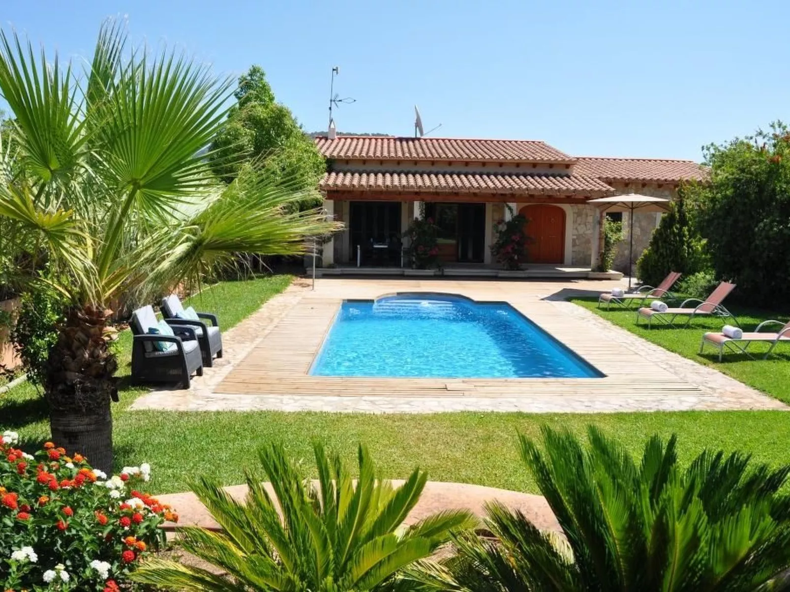 Villa Vista Verde mit Pool und Garten-Image-tags.info