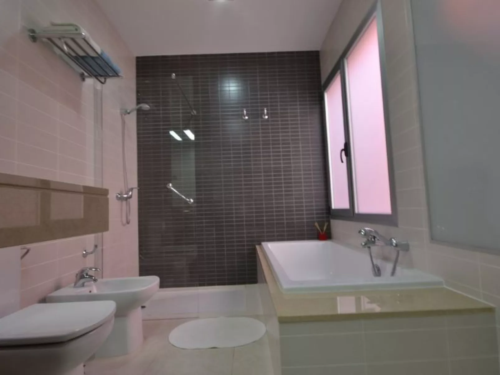 Villa mit privatem Pool.  V05GC-Image-tags.info