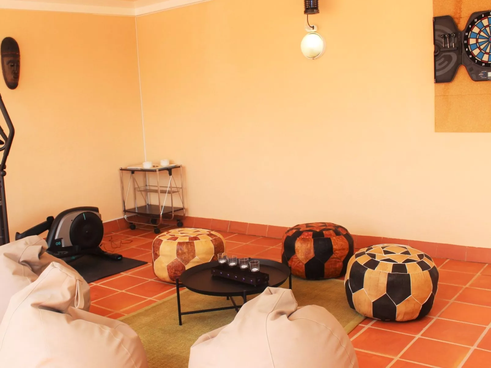 Villa Can Toni mit Schwimmbad-Drinnen