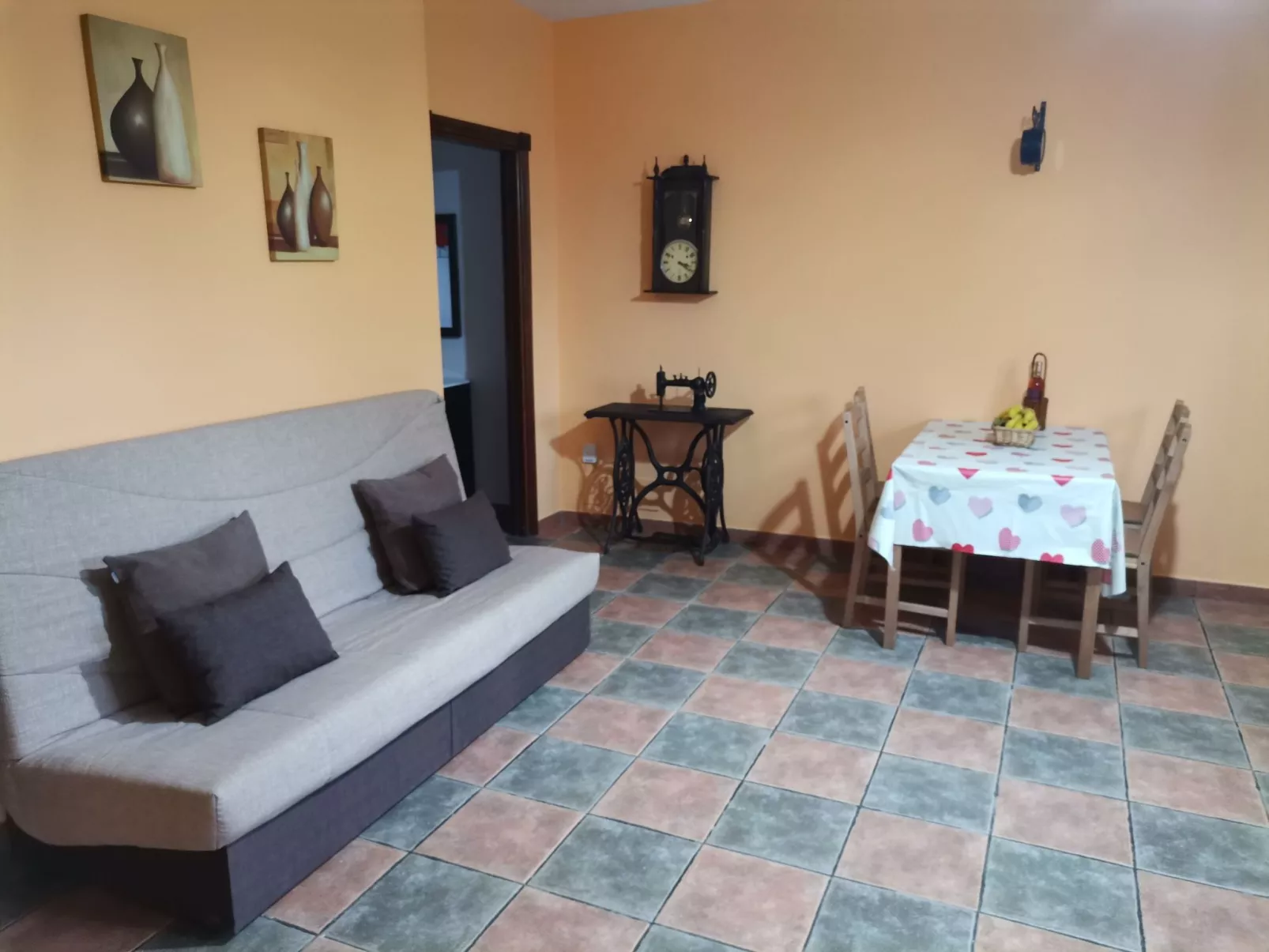 "La Almendra" mit Terrasse-Inside