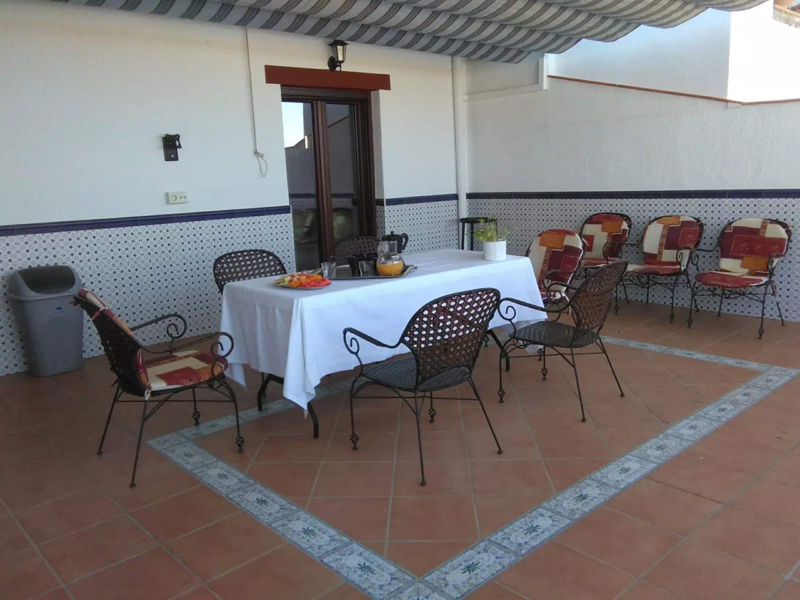 Villa "Casa Medina Güevejar"-Dedans