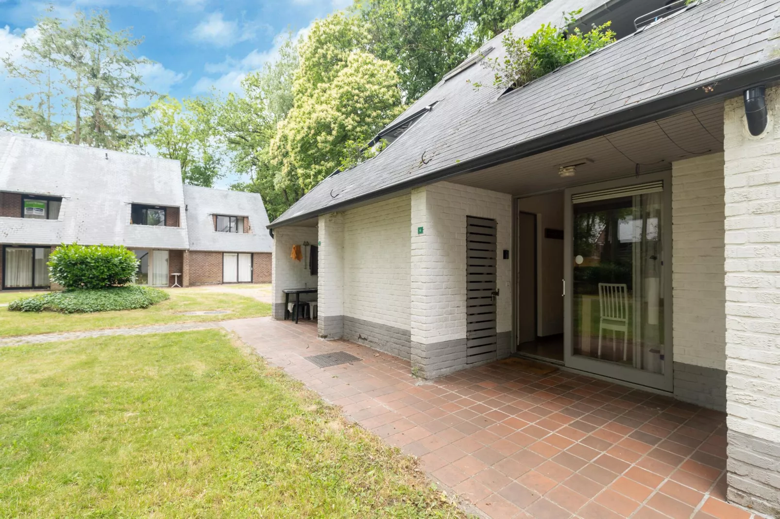 Hengelhoef-Exterior summer