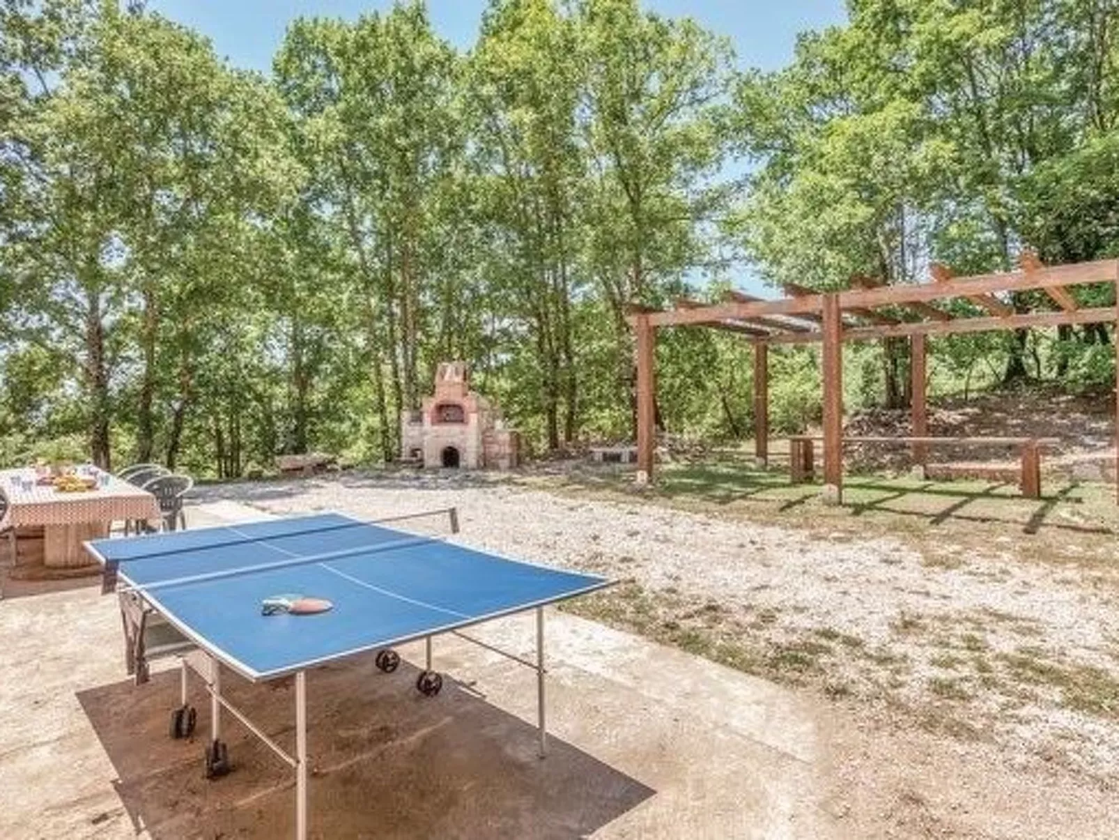 Bauernhaus im grünen Sannio mit Schwimmbad-Image-tags.info