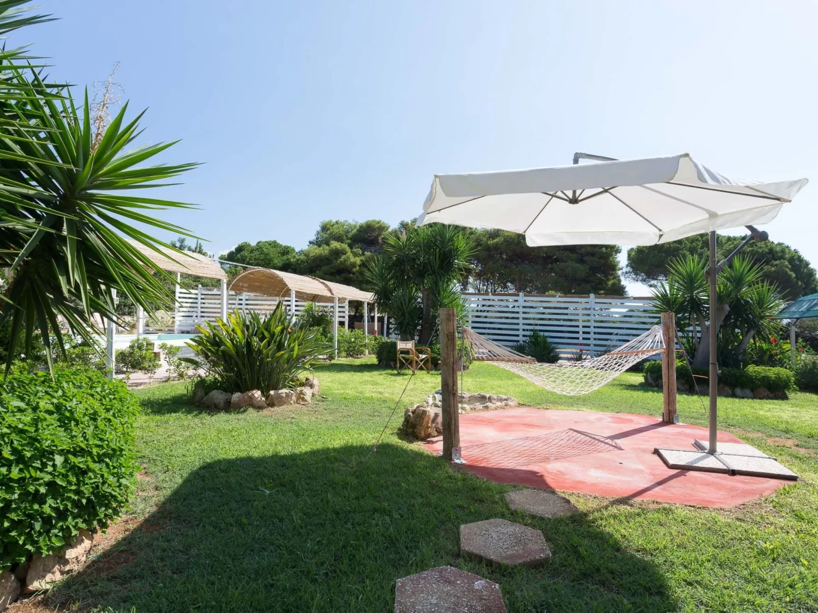 Angenehmes Haus mit privatem Pool-Dedans