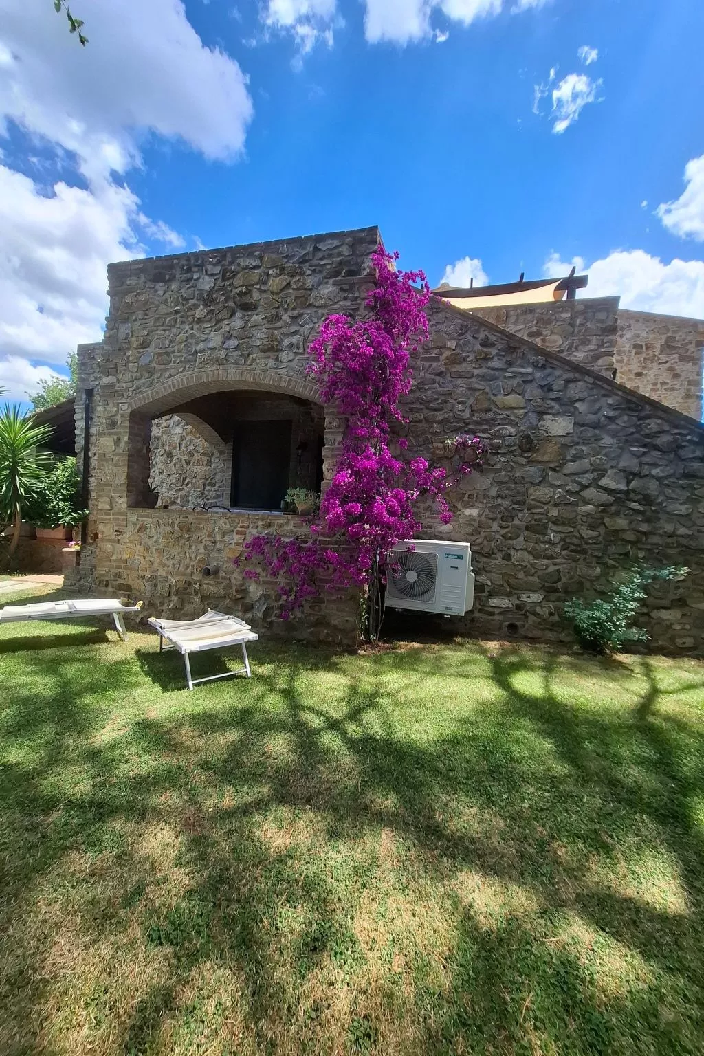 Ein-Zimmer-Wohnung in einem Bauernhaus-Inside