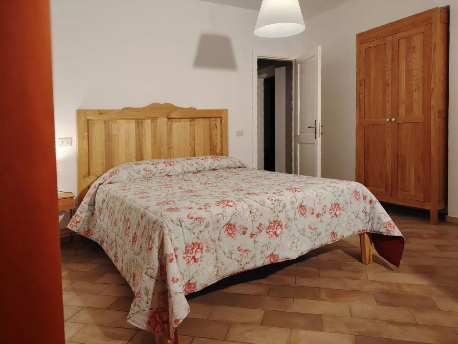 Ferienvilla casaRegina bb mit Panoramablick auf den Hügel-Inside