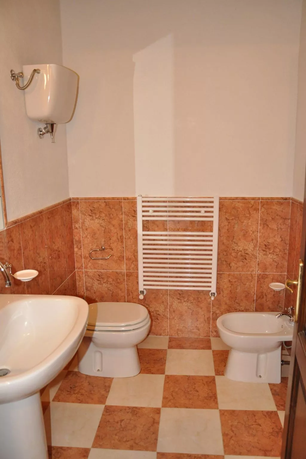 Bauernhof "Azzara-Inside