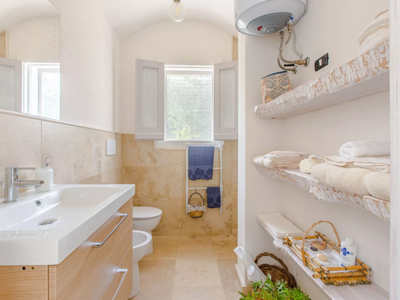 Trullo della Quercia-Dedans