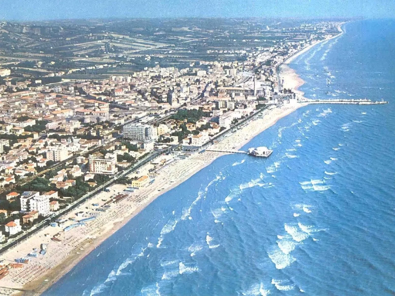 OWL Apartment - Pool - Ansichten - Kunst-Dehors