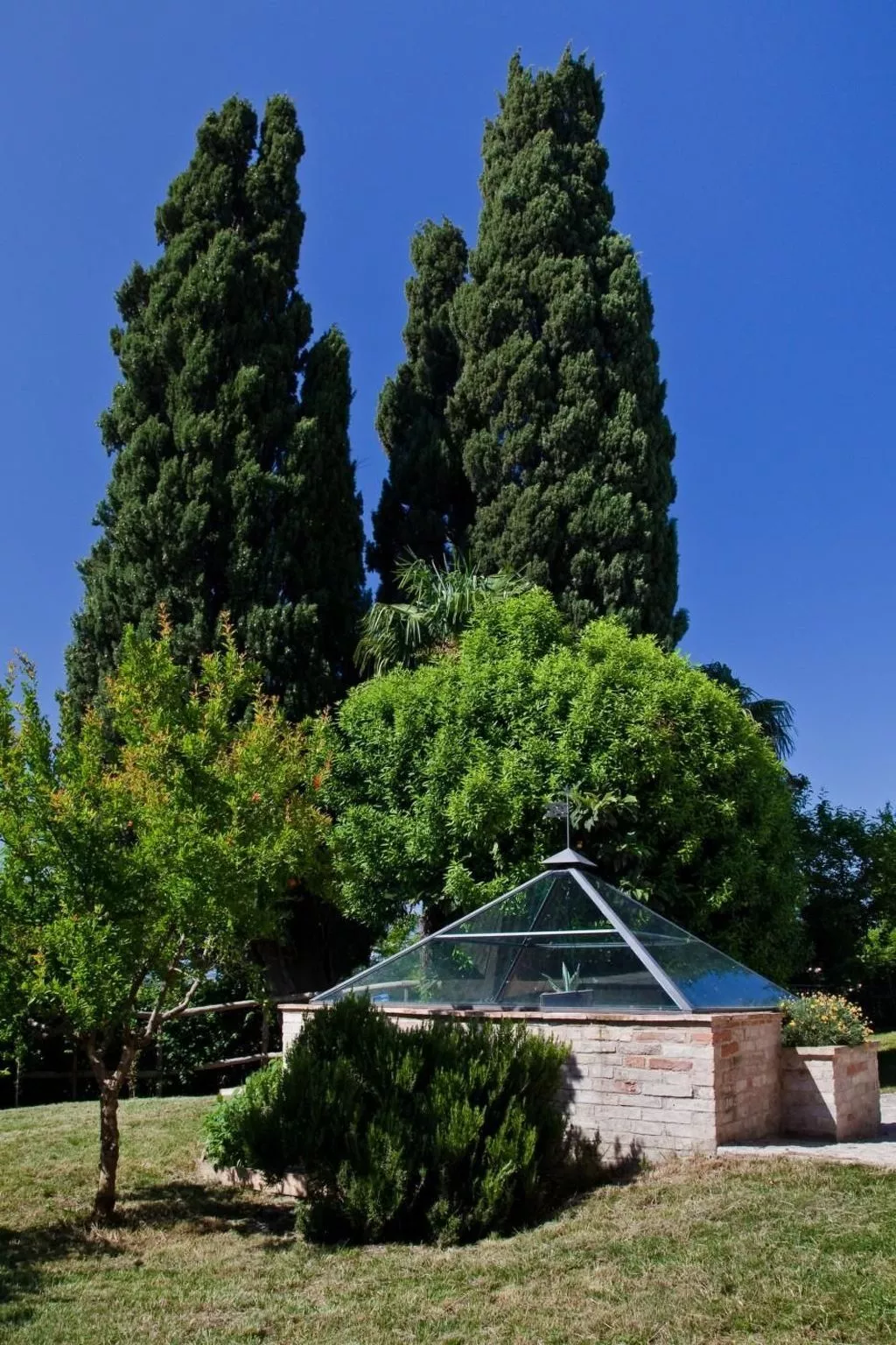 Rote Wohnung Bauernhaus-Draußen
